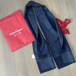 Salvatore Ferragamo wool scarf. New in gift box. Navy black Ferragamo logo scarf